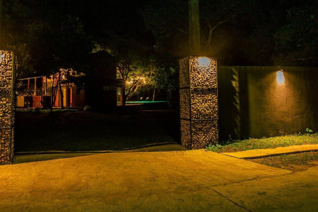 Yaal By Aryaana - Villa In Yala ทิซซามาฮารามา ภายนอก รูปภาพ